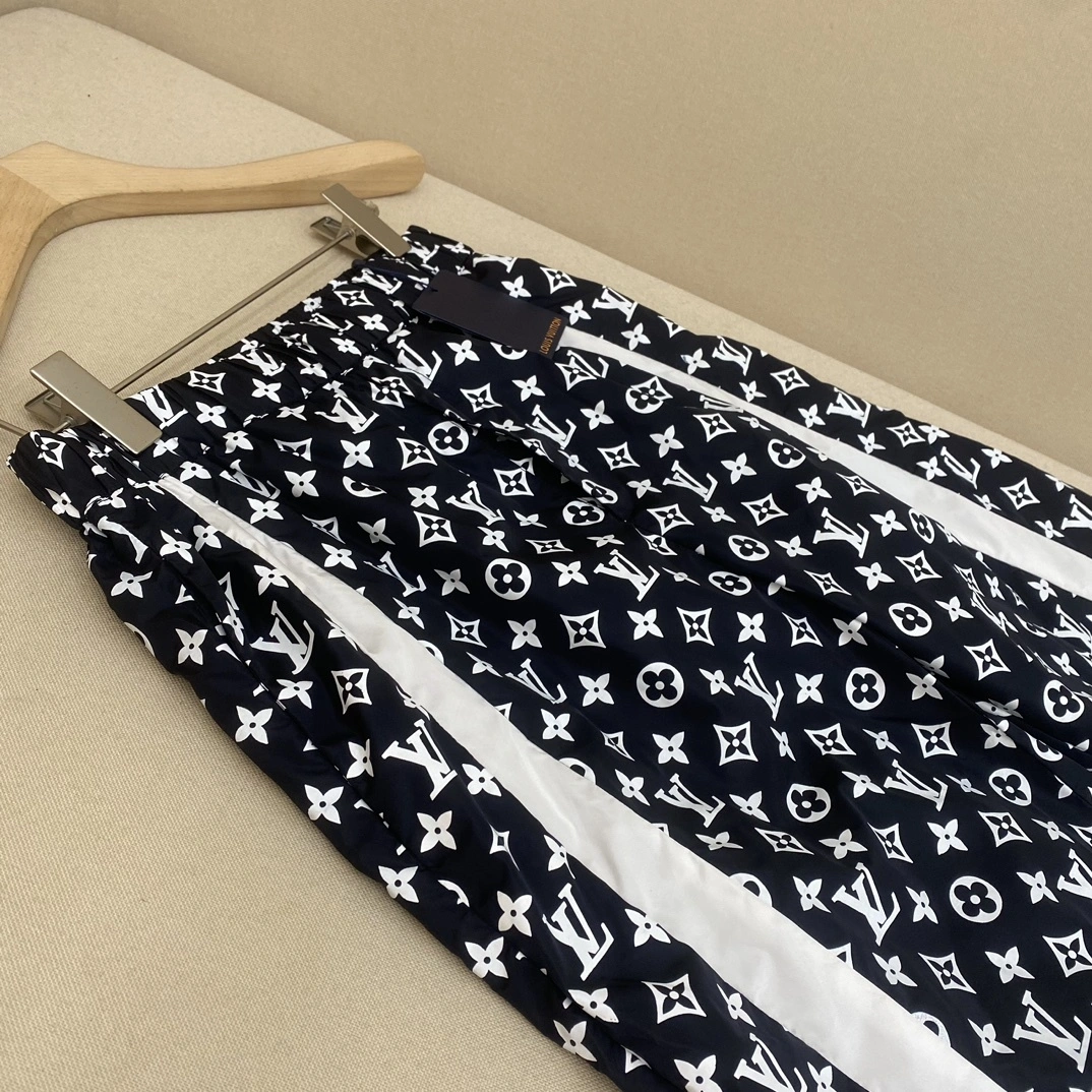 WG.Luxury-- 8V embroidery item:D-F290K1898T